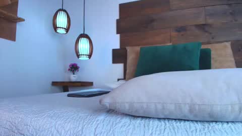 Snapshot of candy_feett chatting on October 17, 10:14 pm Jolie online show from October 17, 10:14 pm