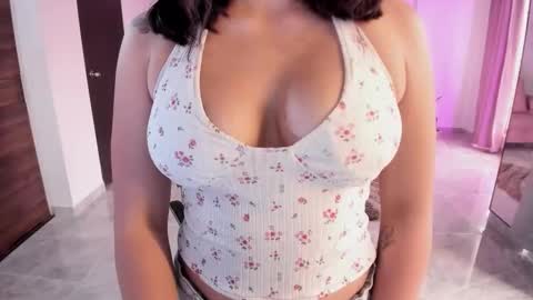 Snapshot of candy_fox_19 chatting on September 25, 8:05 pm candy_fox_19 online show from September 25, 8:05 pm