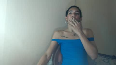 Snapshot of candy_hot_trans chatting on February 6, 5:51 pm candy_hot_trans online show from February 6, 5:51 pm