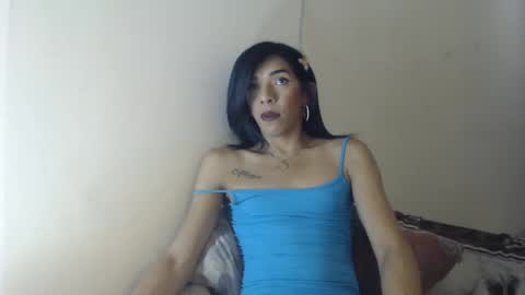 Snapshot of candy_hot_trans chatting on February 12, 6:40 am candy_hot_trans online show from February 12, 6:40 am