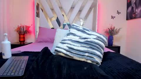 candy_skyy online show from May 11, 2:45 pm