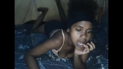 candybrown001 online show from September 30, 7:13 pm