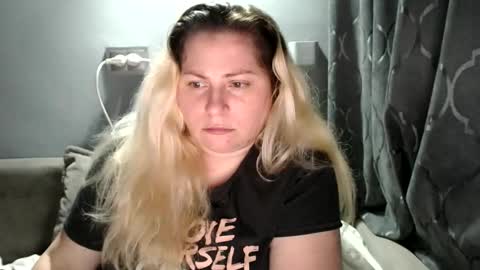 Snapshot of candycream74 chatting on October 12, 10:22 pm Laura online show from October 12, 10:22 pm