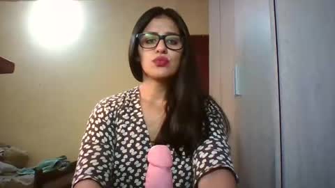 Cande online show from December 16, 10:56 pm