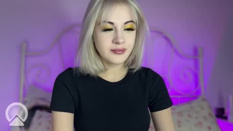 Snapshot of candyhannah chatting on September 30, 4:50 pm You can call me HH online show from September 30, 4:50 pm