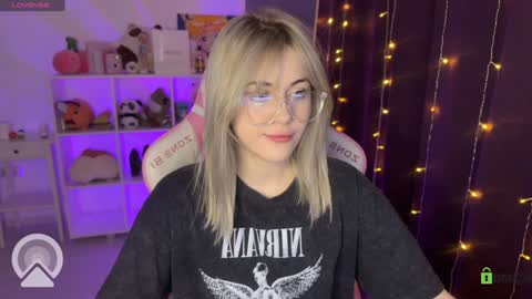 Snapshot of candyhannah chatting on February 4, 5:12 pm You can call me HH online show from February 4, 5:12 pm