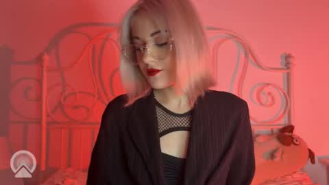 Snapshot of candyhannah chatting on September 17, 7:28 pm You can call me HH online show from September 17, 7:28 pm