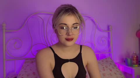 You can call me HH online show from December 16, 6:14 pm