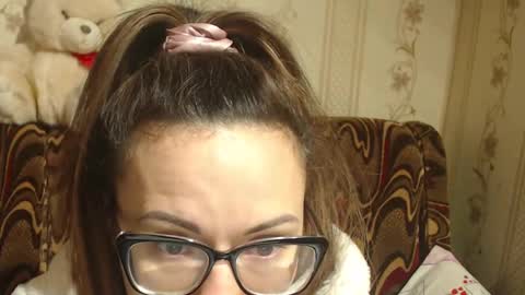 Snapshot of candylady13 chatting on March 2, 12:22 pm say meow and send tips online show from March 2, 12:22 pm