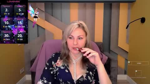 CandyLons online show from October 27, 6:35 am