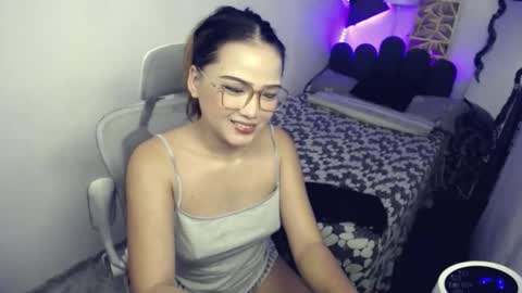 leahlex 3 online show from June 1, 1:34 pm