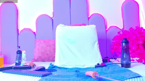 Candy online show from May 28, 7:56 pm