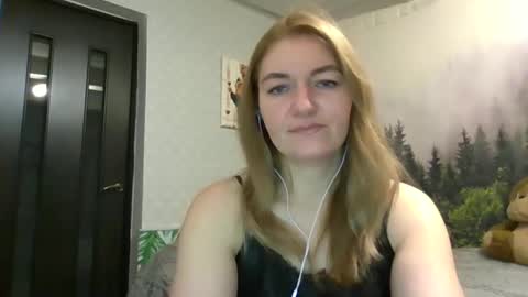 Daisy online show from January 8, 10:59 pm