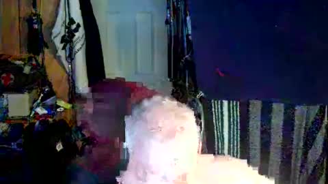 canoelicker69 online show from October 14, 8:01 pm