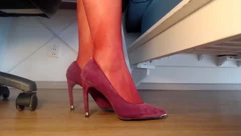 Miss Di online show from September 24, 1:45 am