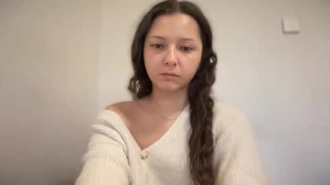 Snapshot of cappuccinokiss chatting on October 6, 5:14 am Emma online show from October 6, 5:14 am