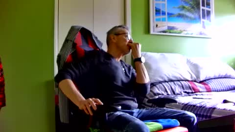 capricorne1965 online show from February 8, 3:59 pm