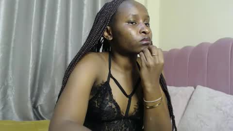 Snapshot of caramel_chocolate01 chatting on October 11, 6:00 pm caramel online show from October 11, 6:00 pm