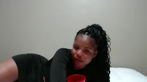 fifi online show from April 5, 7:55 pm