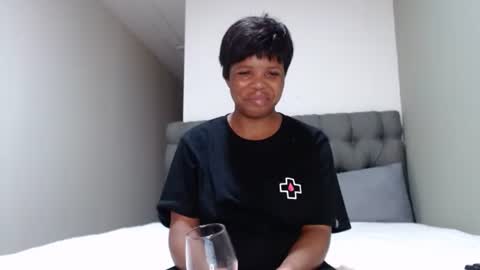 fifi online show from March 4, 4:30 pm