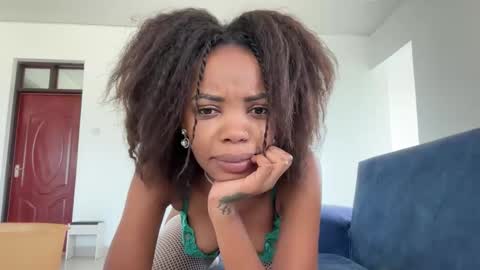 caramelmelissa online show from December 23, 10:32 am