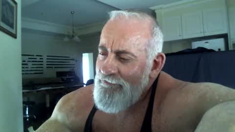 C A Rey online show from November 8, 12:35 am