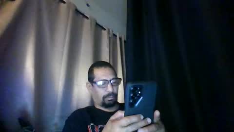 Snapshot of cargopipe2000 chatting on October 28, 7:20 am Adams huge online show from October 28, 7:20 am