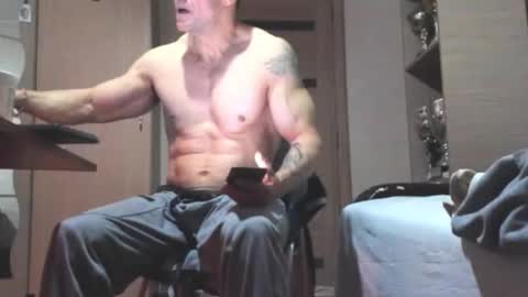 Laz online show from December 22, 9:43 pm