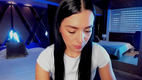 Snapshot of carina_rossi chatting on February 25, 12:16 pm Carina online show from February 25, 12:16 pm