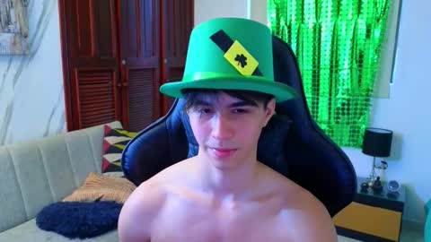 carl_dixon online show from March 17, 10:48 pm