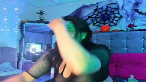 Snapshot of carla_jones54 chatting on October 17, 5:11 am Carla online show from October 17, 5:11 am