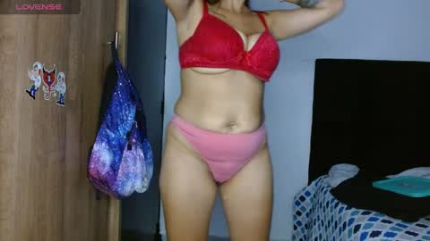carlandelli1 online show from May 26, 3:56 am