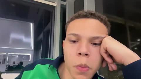 Carlos Owen online show from October 25, 6:41 pm