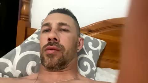 carlosrm440882 online show from May 26, 11:11 pm