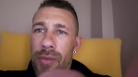 carlosrm440882 online show from March 4, 3:31 pm