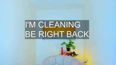 Snapshot of carlota_peach chatting on February 1, 9:00 am Andrea online show from February 1, 9:00 am