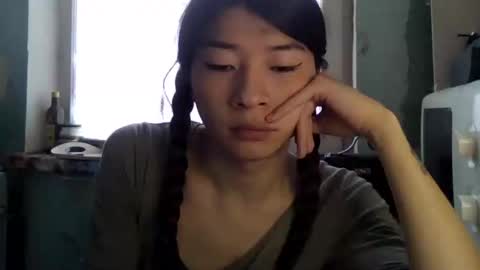 CarlyJoy online show from February 26, 11:21 am