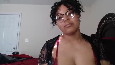 CARAMEL xoxo online show from November 19, 8:07 pm