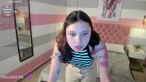 Snapshot of carol_pinter chatting on February 24, 6:26 pm Carol online show from February 24, 6:26 pm