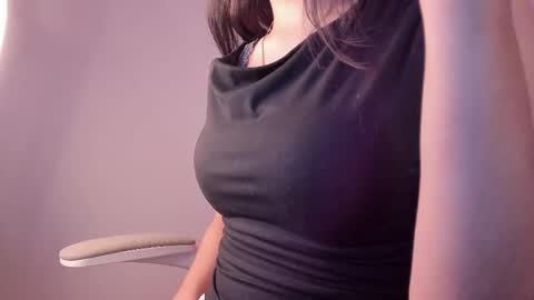 Caroline online show from September 12, 8:00 pm