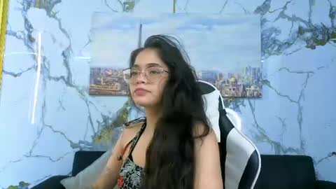 carolina23_pm online show from June 18, 1:33 am