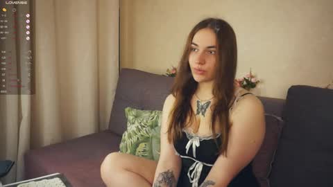 carolina_noreen online show from May 24, 3:58 am