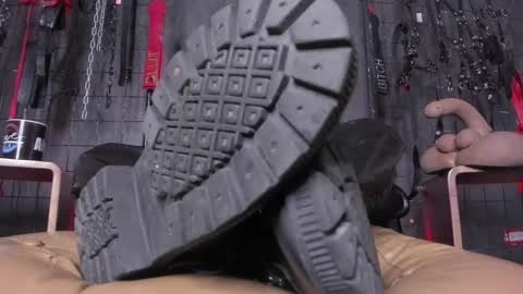 carolina online show from November 3, 11:28 pm