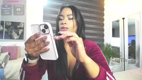Snapshot of caroline_jackson_ chatting on March 9, 1:37 pm C A R O L I N E online show from March 9, 1:37 pm
