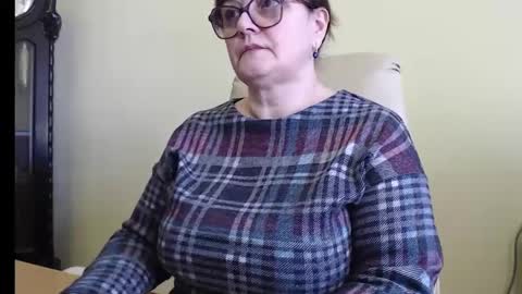 Snapshot of carolinedream_ chatting on February 25, 12:38 pm CarolineDream online show from February 25, 12:38 pm