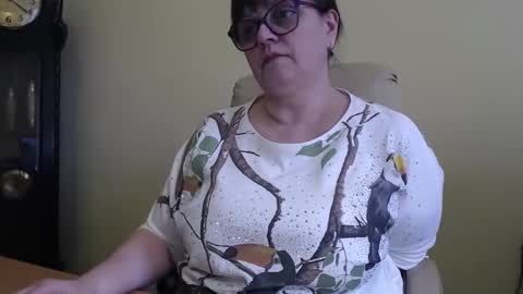 Snapshot of carolinedream_ chatting on March 12, 10:16 am CarolineDream online show from March 12, 10:16 am