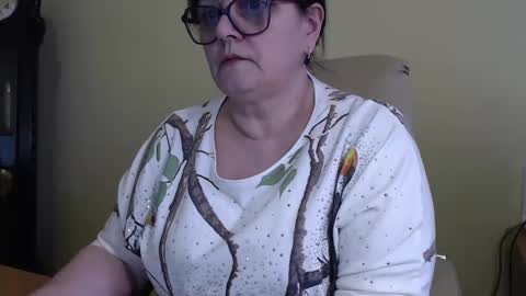 Snapshot of carolinedream_ chatting on March 12, 1:19 pm CarolineDream online show from March 12, 1:19 pm