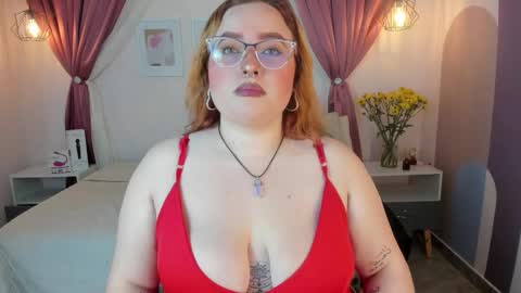 Snapshot of carolineevanss1 chatting on September 10, 4:46 am Carolinee online show from September 10, 4:46 am