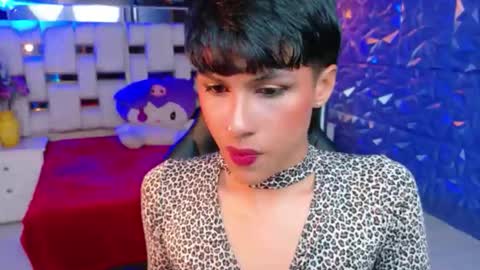 carolinejesh online show from March 28, 11:28 pm