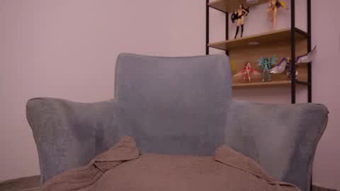 Andrea Inst andreatovar9312 online show from March 25, 2:46 pm